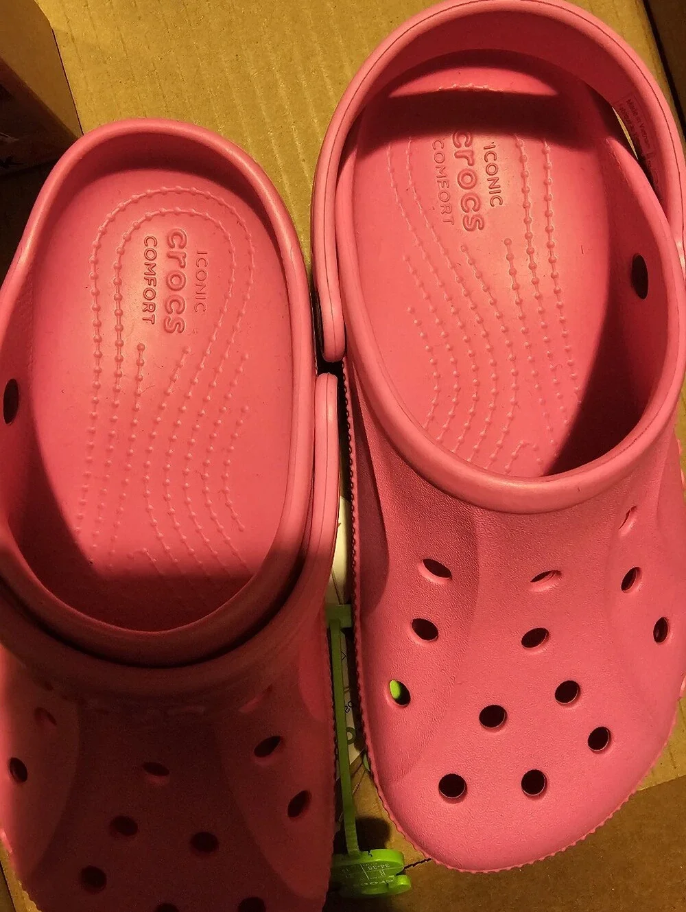 NWT Pink Fuchsia CROCS Ralen Clogs J3⁸ Juniors 3